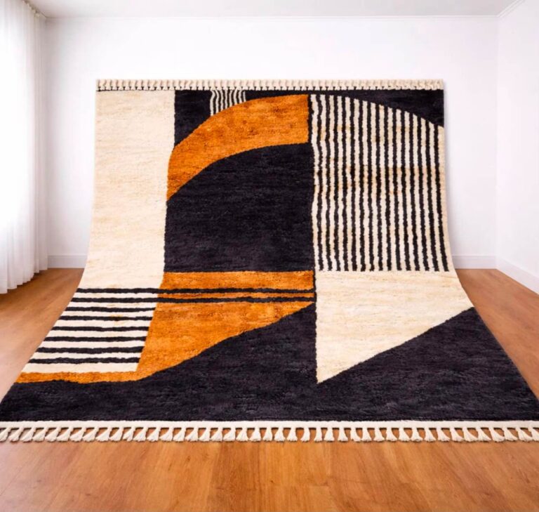 Custom Beni Mrirt Rug – Modern Arch & Stripe Design